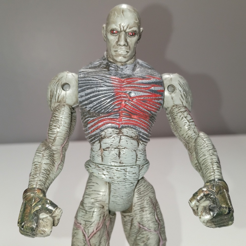 Capcom Resident Evil 2 Mr. X / Tryant Figure by Toybiz 1999